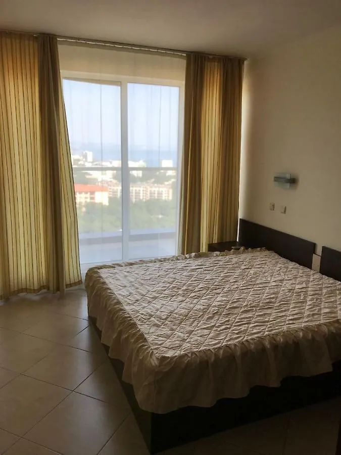Nikea 8 Apartment Golden Sands